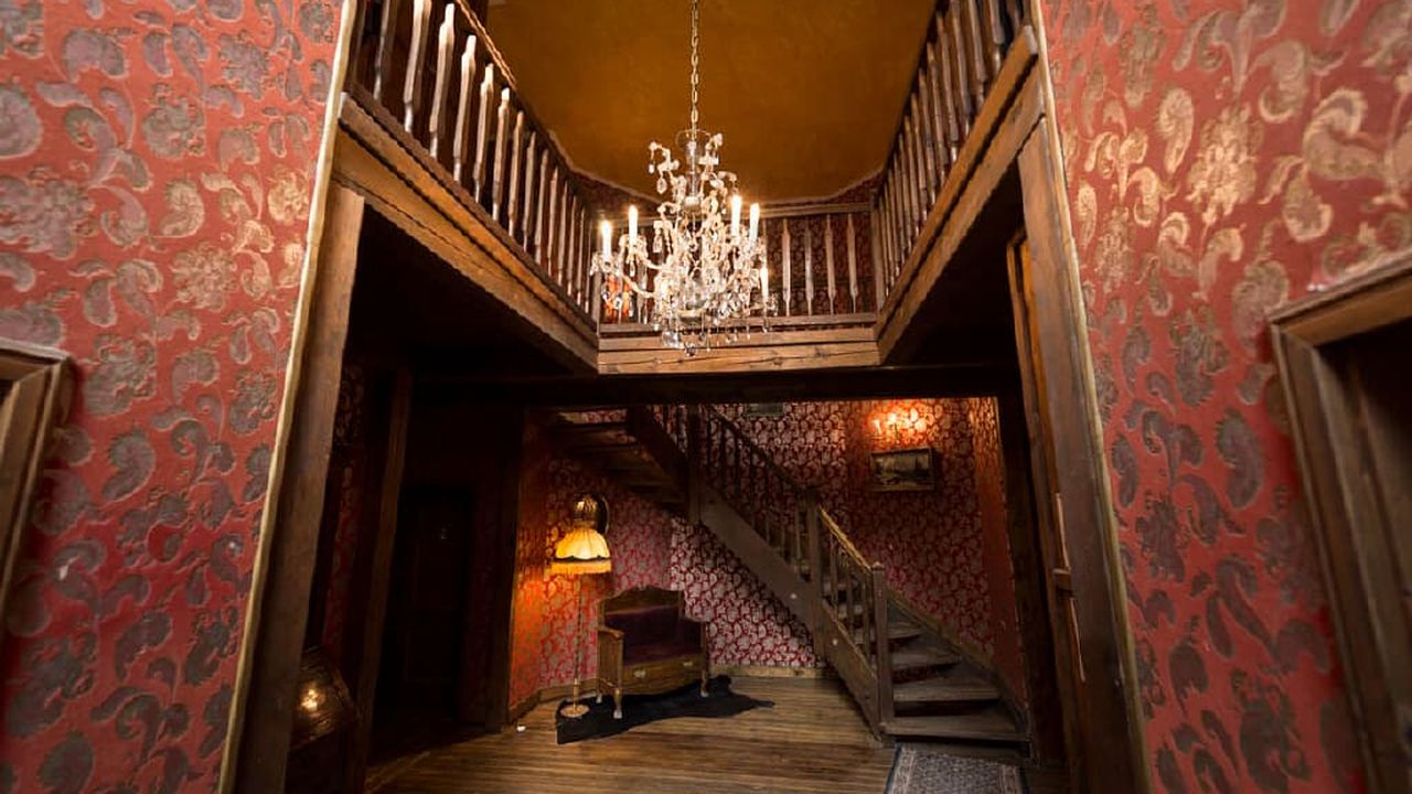 _FSE0624-2-Palace-Au _FSE0624-2-Palace-Au